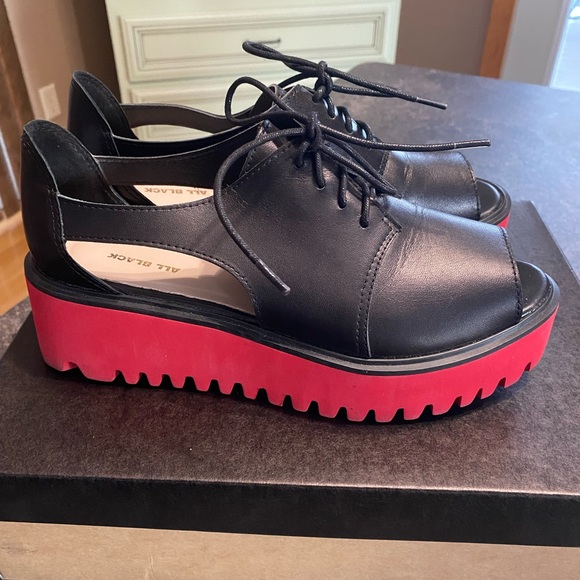 All Black Women's Platform peep toe Shoes with Red Sole - Picture 3 of 7